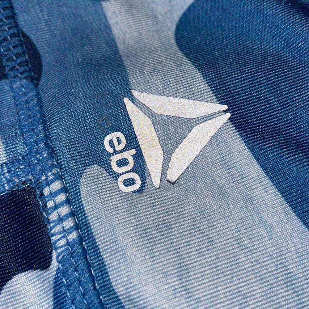 🦋Reebok Blue Camouflage Leggings, Size Large - Picture 8 of 12